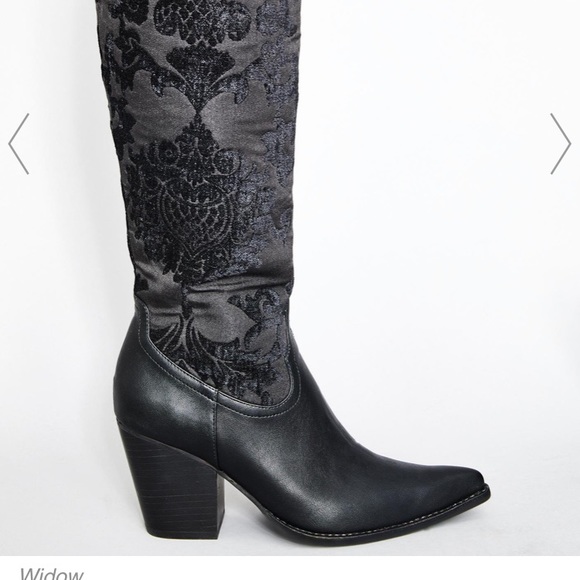 🌙 ISO 🌙 House of widow boots dolls kill - Picture 2 of 2